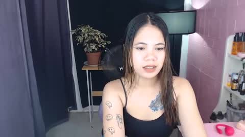 Snapshot of seductive_jhanna chatting on February 15, 11:28 am seductive_jhanna online show from February 15, 11:28 am