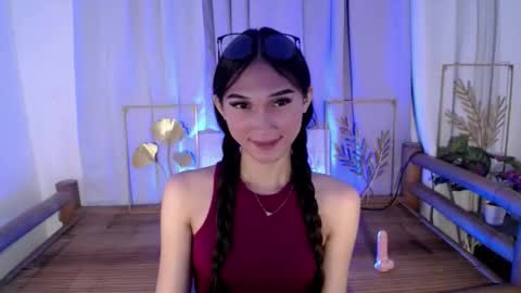Snapshot of seductive_kimxxx chatting on April 11, 6:18 am your miss universe kim online show from April 11, 6:18 am