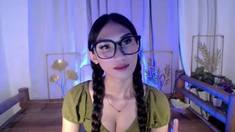 Snapshot of seductive_kimxxx chatting on April 19, 9:50 pm your miss universe kim online show from April 19, 9:50 pm