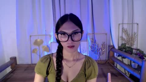 Snapshot of seductive_kimxxx chatting on May 3, 4:40 am your miss universe kim online show from May 3, 4:40 am