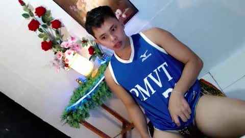 Max online show from May 26, 8:43 am
