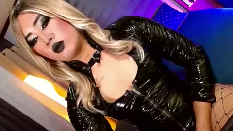 SCARLETTE  online show from May 9, 5:07 pm