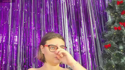 Snapshot of seductive_she_wolf chatting on January 4, 10:38 am seductive_she_wolf online show from January 4, 10:38 am