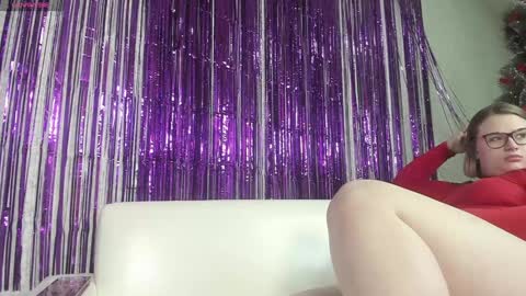 Snapshot of seductive_she_wolf chatting on January 6, 3:29 pm seductive_she_wolf online show from January 6, 3:29 pm