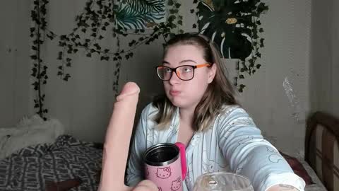 Snapshot of seductive_she_wolf chatting on September 11, 9:53 am seductive_she_wolf online show from September 11, 9:53 am