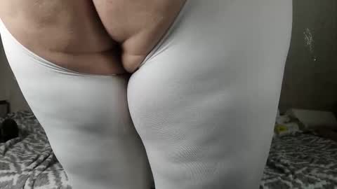 Snapshot of seductive_she_wolf chatting on September 12, 2:44 am seductive_she_wolf online show from September 12, 2:44 am