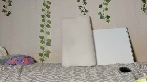 Snapshot of seductive_she_wolf chatting on September 23, 6:11 pm seductive_she_wolf online show from September 23, 6:11 pm