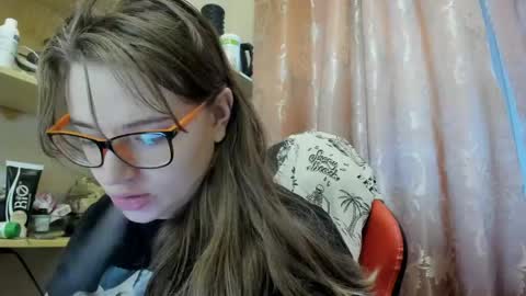 seductive_she_wolf online show from May 5, 2:41 am