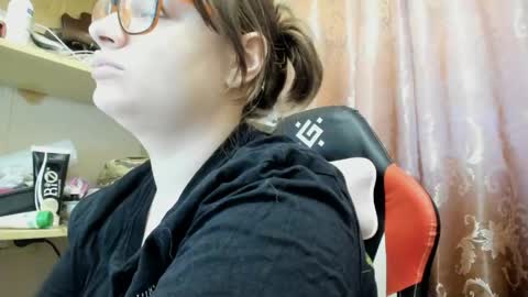 seductive_she_wolf online show from May 5, 6:27 pm