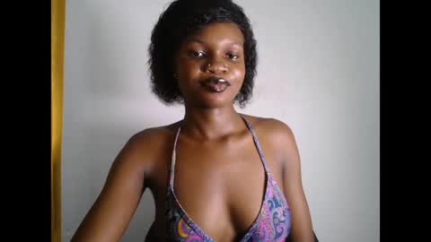 seductive_sugar247 online show from May 3, 4:29 am
