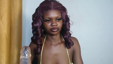 seductive_sugar247 online show from May 18, 4:13 pm