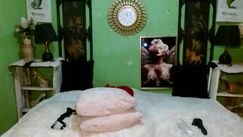 dyosa isabel online show from May 11, 3:18 pm