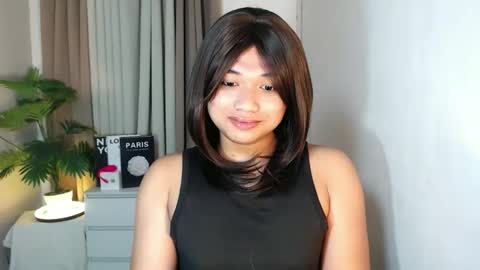 Deluxe online show from December 22, 8:33 am