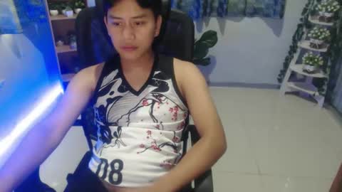 Snapshot of seductivee_bigcock chatting on October 23, 2:22 am John online show from October 23, 2:22 am