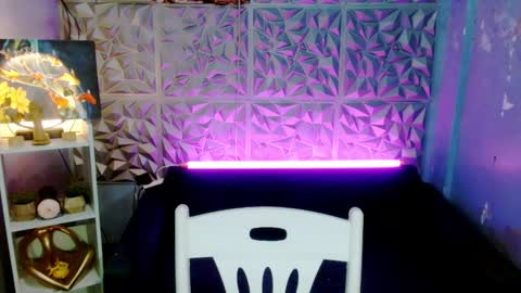 Ivy online show from March 18, 7:39 pm