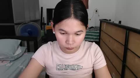 Snapshot of seductivemegoftheworld_ chatting on April 12, 6:07 am MEG online show from April 12, 6:07 am