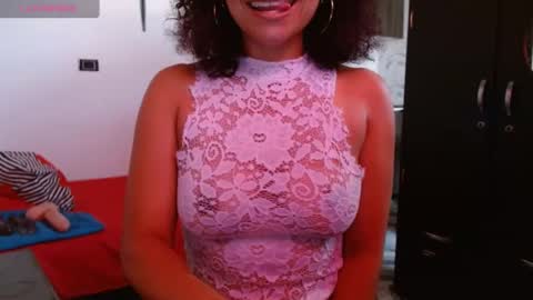 Snapshot of seductress_malia chatting on August 4, 3:36 pm seductress_malia online show from August 4, 3:36 pm