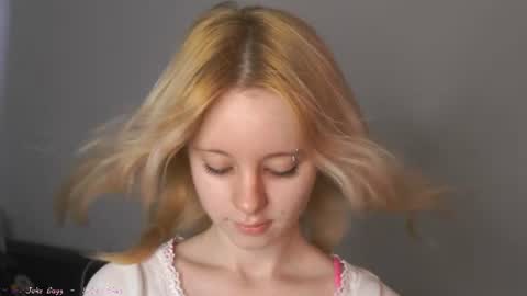 See Its honey bunny  im Lana online show from July 28, 1:21 pm