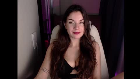 Emily online show from December 20, 12:27 pm