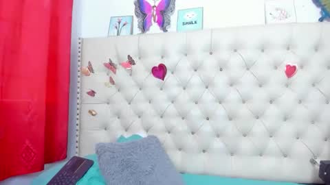 selena_beautyy online show from May 16, 7:34 pm