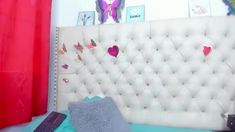selena_beautyy online show from May 16, 7:45 pm