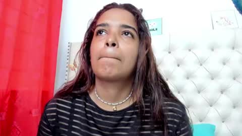 selena_beautyy online show from July 6, 7:05 pm