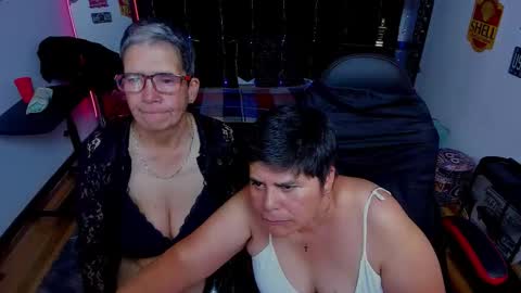 Selena online show from October 29, 5:10 am