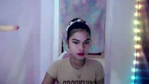 Snapshot of selena_fox2000 chatting on April 13, 12:21 pm selena_fox2000 online show from April 13, 12:21 pm