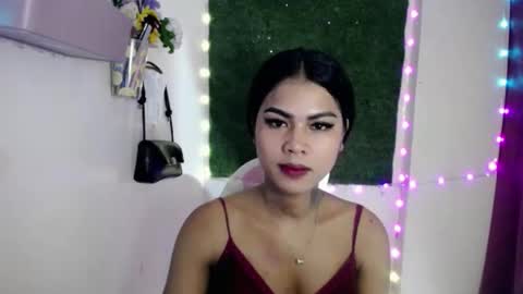 Snapshot of selena_fox2000 chatting on April 25, 4:37 am selena_fox2000 online show from April 25, 4:37 am