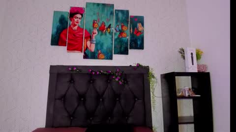 Snapshot of selena_fox7 chatting on September 10, 5:29 am selena_fox7 online show from September 10, 5:29 am