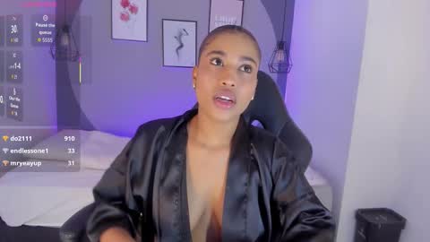 Selena online show from November 3, 4:58 am