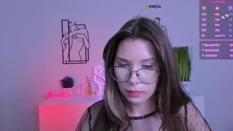 Snapshot of selena_noire chatting on September 23, 1:52 am Selena online show from September 23, 1:52 am