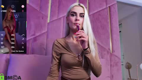 Selena online show from November 10, 5:06 am