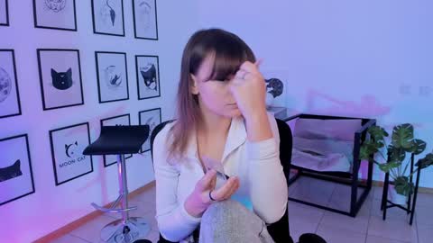 Selena ntmy online show from February 8, 1:54 pm