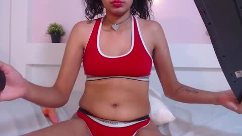 Snapshot of selenafox6 chatting on January 19, 8:07 am selenafox6 online show from January 19, 8:07 am
