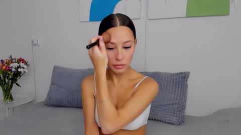 Selena online show from September 25, 7:12 am