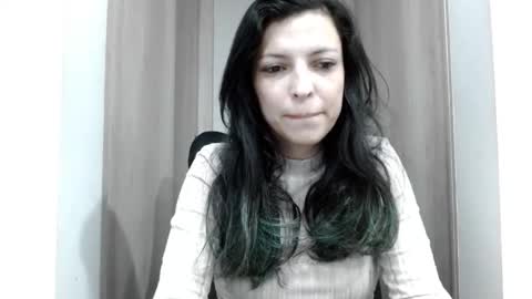 Snapshot of selene_3 chatting on September 21, 2:35 am Selene online show from September 21, 2:35 am