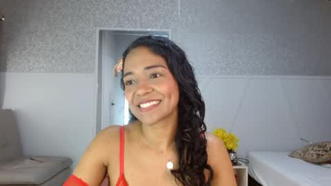 Snapshot of selene_bubble chatting on April 6, 2:29 pm Selene online show from April 6, 2:29 pm