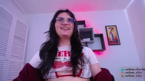 selene_s3xy online show from April 3, 5:11 pm