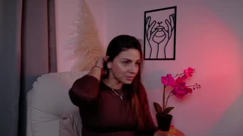 Snapshot of selenenova chatting on April 16, 10:12 pm Selene Nova online show from April 16, 10:12 pm