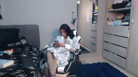 S online show from February 20, 5:13 pm