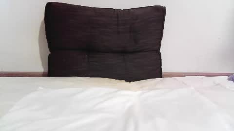 Snapshot of selenna_foxx chatting on May 7, 7:41 pm selenna_foxx online show from May 7, 7:41 pm
