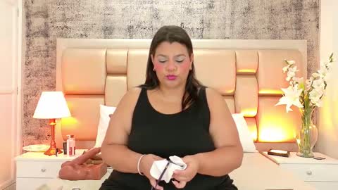 Selenna Cooper online show from December 2, 11:48 am