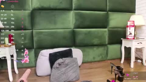 Selen online show from November 9, 8:07 pm