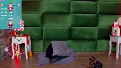 Selen online show from December 17, 8:26 pm