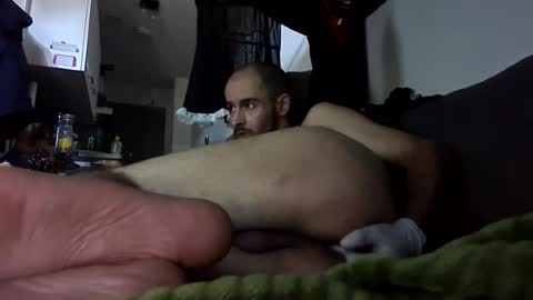 Snapshot of selfiepicdump chatting on July 1, 9:22 am Julian Kinky Bi-guy online show from July 1, 9:22 am