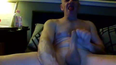 Snapshot of selfsucker28772 chatting on February 24, 11:03 pm selfsucker28772 online show from February 24, 11:03 pm