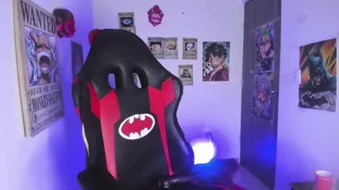 Snapshot of selina_kyl3 chatting on February 15, 5:51 am Selinna Kyle online show from February 15, 5:51 am