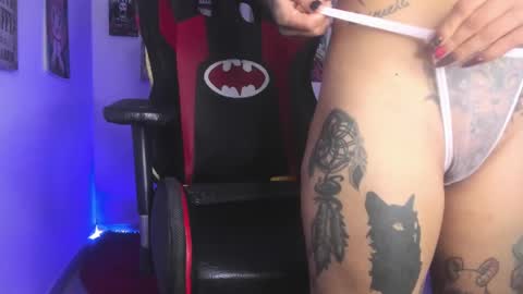 Snapshot of selina_kyl3 chatting on February 20, 7:12 am Selinna Kyle online show from February 20, 7:12 am