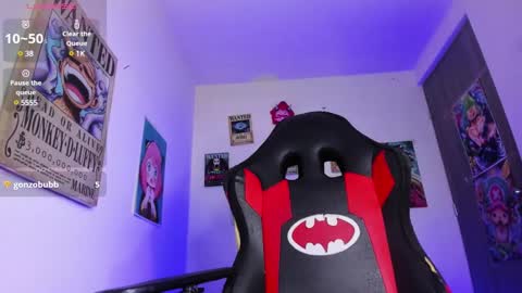 Snapshot of selina_kyl3 chatting on March 8, 10:11 am Selinna Kyle online show from March 8, 10:11 am